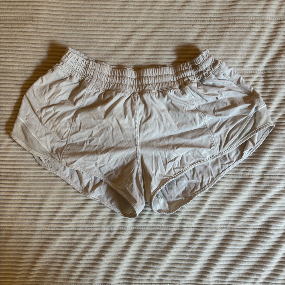 Lululemon 2.5 low rise Hotty-hots